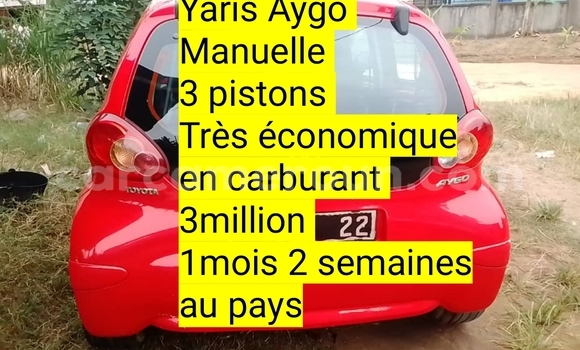 Sayi Na hannu Toyota Corolla Azurfa Mota in Douala a Ƙasar Kamaru Sayi Na hannu Toyota Corolla Azurfa Mota in Douala a Ƙasar Kamaru