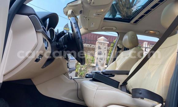 Sayi Na hannu Mercedes‒Benz GLE Black Mota in Douala a Ƙasar Kamaru Sayi Na hannu Mercedes‒Benz GLE Black Mota in Douala a Ƙasar Kamaru