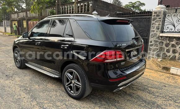 Sayi Na hannu Mercedes‒Benz GLE Black Mota in Douala a Ƙasar Kamaru Sayi Na hannu Mercedes‒Benz GLE Black Mota in Douala a Ƙasar Kamaru