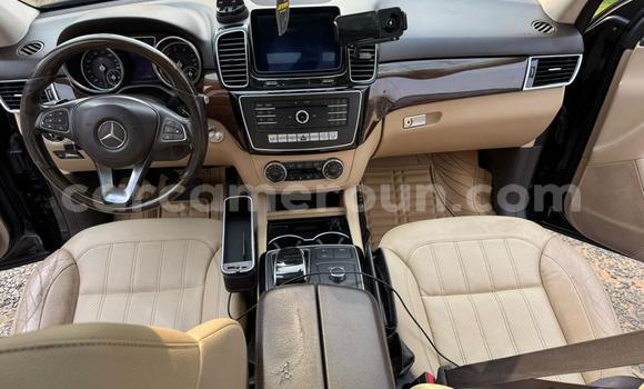 Sayi Na hannu Mercedes‒Benz GLE Black Mota in Douala a Ƙasar Kamaru Sayi Na hannu Mercedes‒Benz GLE Black Mota in Douala a Ƙasar Kamaru