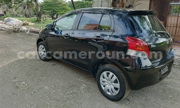 Sayi Na hannu Toyota Vitz Black Mota in Douala a Ƙasar Kamaru Sayi Na hannu Toyota Vitz Black Mota in Douala a Ƙasar Kamaru