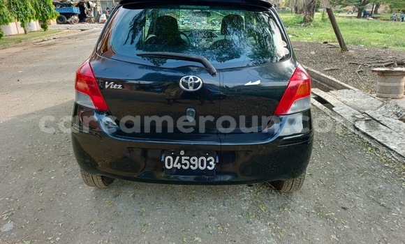 Sayi Na hannu Toyota Vitz Black Mota in Douala a Ƙasar Kamaru Sayi Na hannu Toyota Vitz Black Mota in Douala a Ƙasar Kamaru