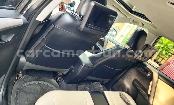 Buy Used Toyota RAV4 Silver Car in Douala in Littoral Cameroon Buy Used Toyota RAV4 Silver Car in Douala in Littoral Cameroon