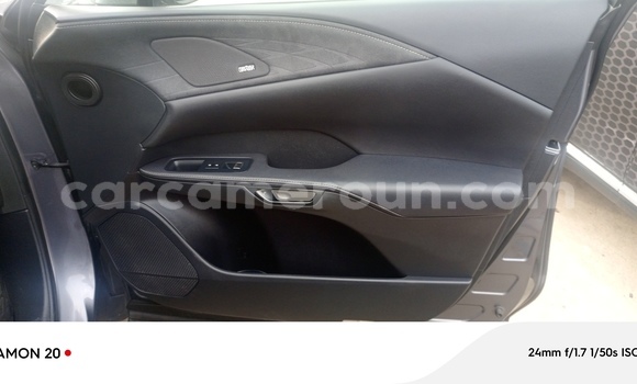 Sayi Imported Lexus RX 350 Azurfa Mota in Douala a Ƙasar Kamaru Sayi Imported Lexus RX 350 Azurfa Mota in Douala a Ƙasar Kamaru