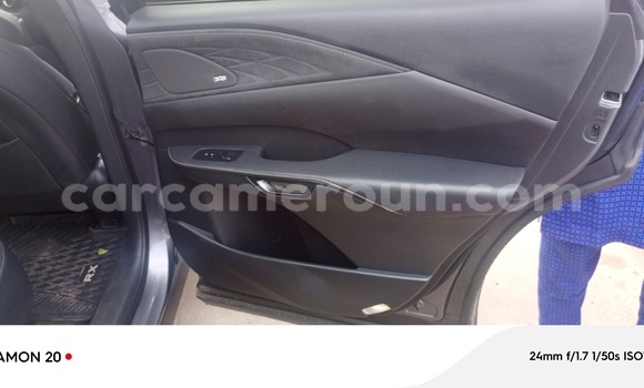 Sayi Imported Lexus RX 350 Azurfa Mota in Douala a Ƙasar Kamaru Sayi Imported Lexus RX 350 Azurfa Mota in Douala a Ƙasar Kamaru
