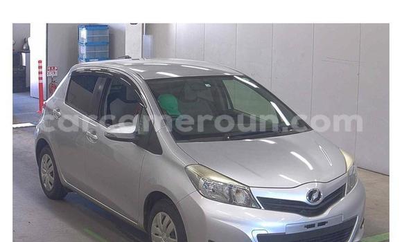 Acheter Occasion Voiture Toyota Vitz Gris à Yaoundé, Central Cameroon
