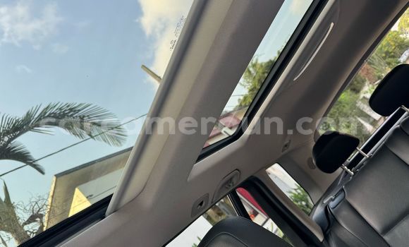 Sayi Na hannu Hyundai Tucson Azurfa Mota in Douala a Ƙasar Kamaru Sayi Na hannu Hyundai Tucson Azurfa Mota in Douala a Ƙasar Kamaru