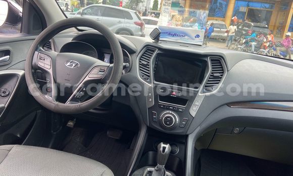 Acheter Import Voiture Hyundai Santa Fe Blanc à Douala, Littoral Cameroon Acheter Import Voiture Hyundai Santa Fe Blanc à Douala, Littoral Cameroon