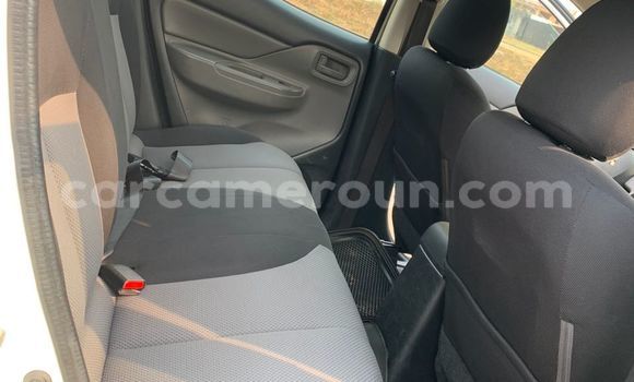 Acheter Occasion Voiture Mitsubishi L200 Blanc à Douala, Littoral Cameroon Acheter Occasion Voiture Mitsubishi L200 Blanc à Douala, Littoral Cameroon