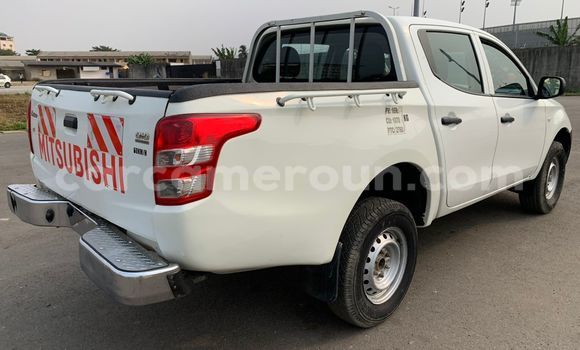 Acheter Occasion Voiture Mitsubishi L200 Blanc à Douala, Littoral Cameroon Acheter Occasion Voiture Mitsubishi L200 Blanc à Douala, Littoral Cameroon