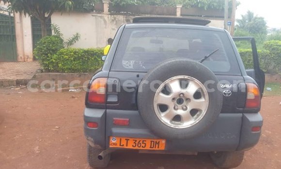 Acheter Occasion Voiture Toyota RAV4 Noir à Yaoundé, Central Cameroon Acheter Occasion Voiture Toyota RAV4 Noir à Yaoundé, Central Cameroon