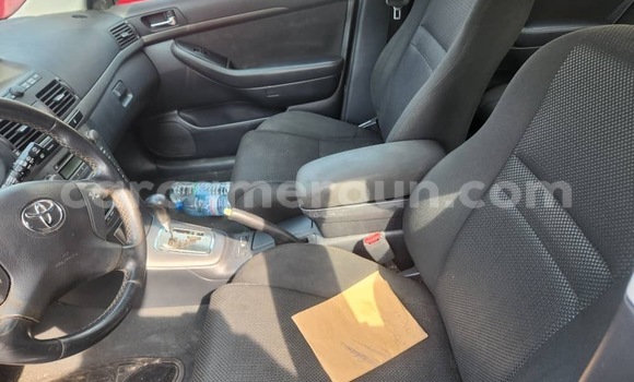Acheter Import Voiture Toyota Avensis Bleu à Douala, Littoral Cameroon Acheter Import Voiture Toyota Avensis Bleu à Douala, Littoral Cameroon