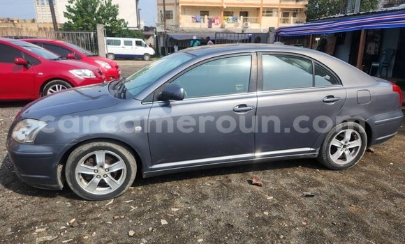 Acheter Import Voiture Toyota Avensis Bleu à Douala, Littoral Cameroon Acheter Import Voiture Toyota Avensis Bleu à Douala, Littoral Cameroon