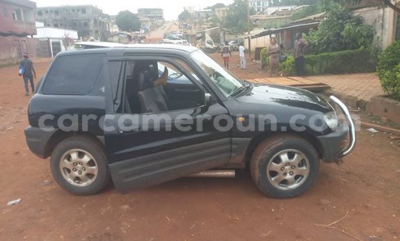 Acheter Occasion Voiture Toyota RAV4 Noir à Yaoundé, Central Cameroon Acheter Occasion Voiture Toyota RAV4 Noir à Yaoundé, Central Cameroon