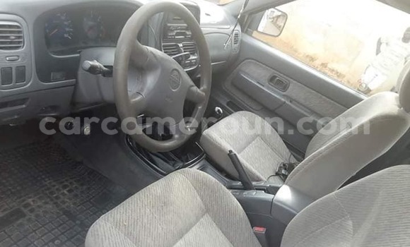 Acheter Occasion Voiture Nissan Navara Blanc à Yaoundé, Central Cameroon Acheter Occasion Voiture Nissan Navara Blanc à Yaoundé, Central Cameroon