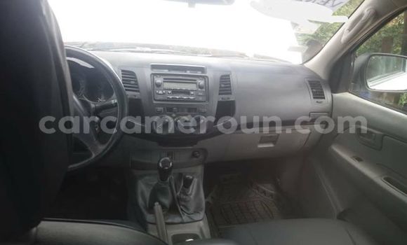 Acheter Occasion Voiture Toyota Hilux Blanc à Yaoundé, Central Cameroon Acheter Occasion Voiture Toyota Hilux Blanc à Yaoundé, Central Cameroon