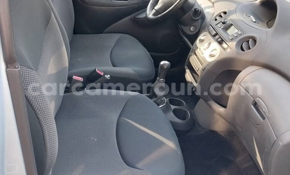 Acheter Occasion Voiture Toyota Yaris Bleu à Douala, Littoral Cameroon Acheter Occasion Voiture Toyota Yaris Bleu à Douala, Littoral Cameroon