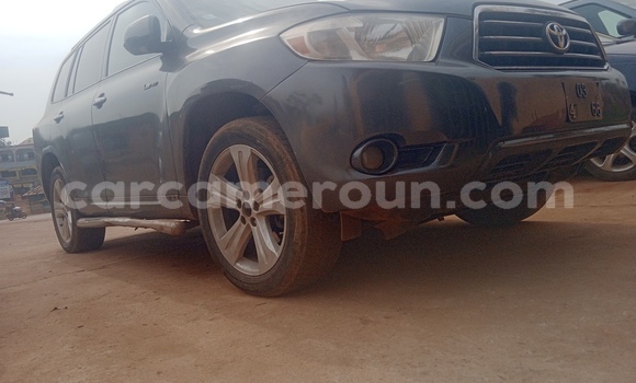 Acheter Occasion Voiture Toyota Highlander Marron à Yaoundé, Central Cameroon Acheter Occasion Voiture Toyota Highlander Marron à Yaoundé, Central Cameroon