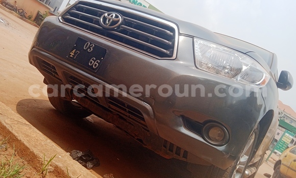 Acheter Occasion Voiture Toyota Highlander Marron à Yaoundé, Central Cameroon Acheter Occasion Voiture Toyota Highlander Marron à Yaoundé, Central Cameroon