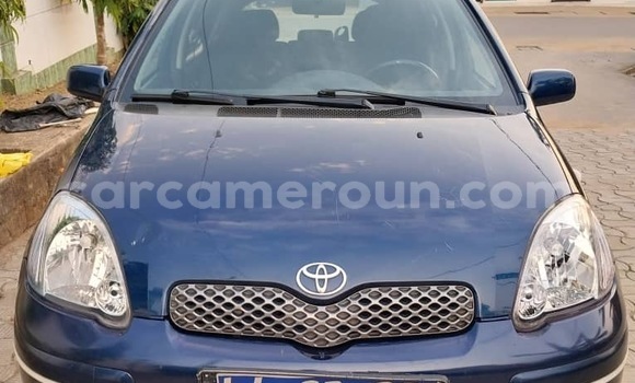 Buy Used Toyota Yaris Blue Car in Douala in Littoral Cameroon