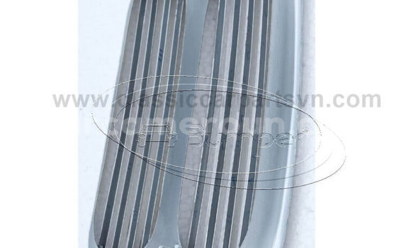 Acheter Front grille BMW 2002 à Bafang, West Cameroon Acheter Front grille BMW 2002 à Bafang, West Cameroon