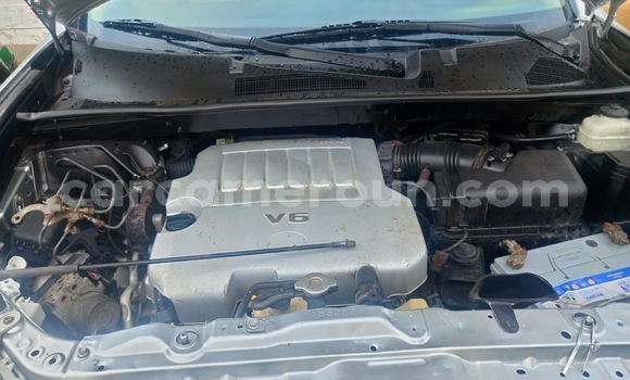 Buy Import Toyota Highlander Silver Car in Douala in Littoral Cameroon Buy Import Toyota Highlander Silver Car in Douala in Littoral Cameroon