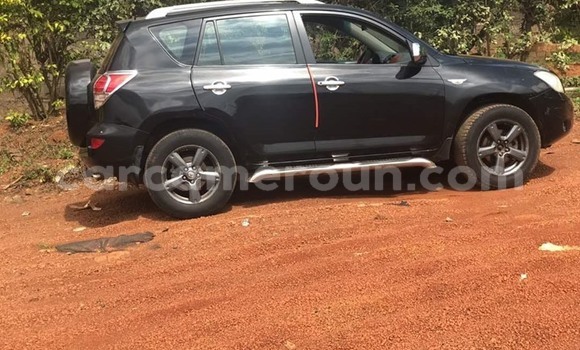 Acheter Occasion Voiture Toyota RAV4 Noir à Yaoundé, Central Cameroon Acheter Occasion Voiture Toyota RAV4 Noir à Yaoundé, Central Cameroon