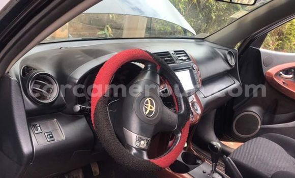 Acheter Occasion Voiture Toyota RAV4 Noir à Yaoundé, Central Cameroon Acheter Occasion Voiture Toyota RAV4 Noir à Yaoundé, Central Cameroon