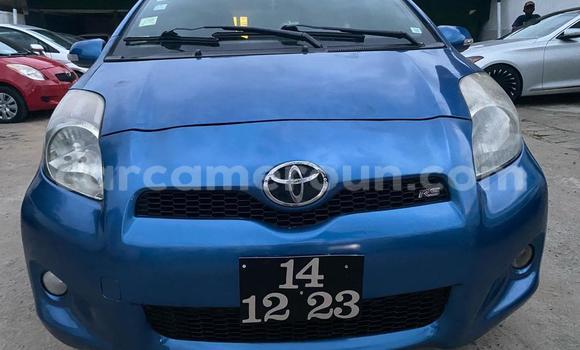 Sayi Na hannu Toyota Vitz Blue Mota in Douala a Ƙasar Kamaru Sayi Na hannu Toyota Vitz Blue Mota in Douala a Ƙasar Kamaru