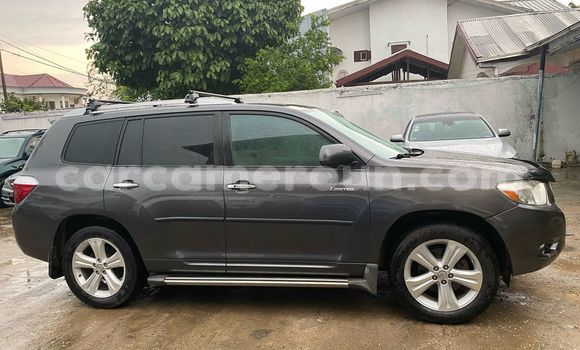 Acheter Import Voiture Toyota Highlander Gris à Douala, Littoral Cameroon Acheter Import Voiture Toyota Highlander Gris à Douala, Littoral Cameroon
