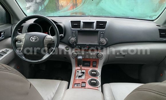 Acheter Import Voiture Toyota Highlander Gris à Douala, Littoral Cameroon Acheter Import Voiture Toyota Highlander Gris à Douala, Littoral Cameroon