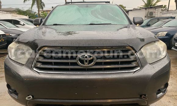 Acheter Import Voiture Toyota Highlander Gris à Douala, Littoral Cameroon Acheter Import Voiture Toyota Highlander Gris à Douala, Littoral Cameroon