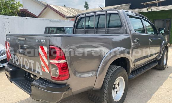 Buy Used Toyota Hiluxe VIGO Silver Car in Douala in Littoral Cameroon