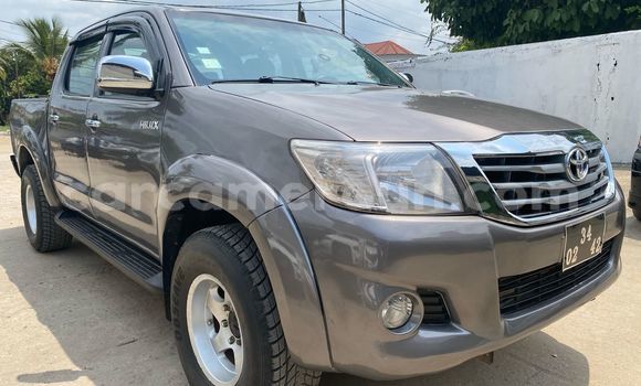 Sayi Na hannu Toyota Hiluxe VIGO Azurfa Mota in Douala a Ƙasar Kamaru Sayi Na hannu Toyota Hiluxe VIGO Azurfa Mota in Douala a Ƙasar Kamaru