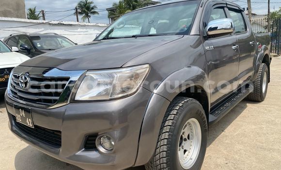 Sayi Na hannu Toyota Hiluxe VIGO Azurfa Mota in Douala a Ƙasar Kamaru Sayi Na hannu Toyota Hiluxe VIGO Azurfa Mota in Douala a Ƙasar Kamaru