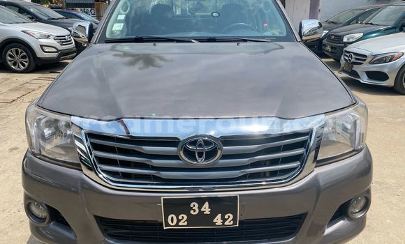 Sayi Na hannu Toyota Hiluxe VIGO Azurfa Mota in Douala a Ƙasar Kamaru Sayi Na hannu Toyota Hiluxe VIGO Azurfa Mota in Douala a Ƙasar Kamaru