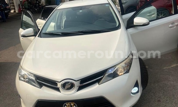 Acheter Occasion Voiture Toyota Auris Blanc à Douala, Littoral Cameroon Acheter Occasion Voiture Toyota Auris Blanc à Douala, Littoral Cameroon