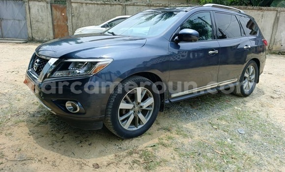 Buy Used Nissan Pathfinder Blue Car in Douala in Littoral Cameroon Buy Used Nissan Pathfinder Blue Car in Douala in Littoral Cameroon