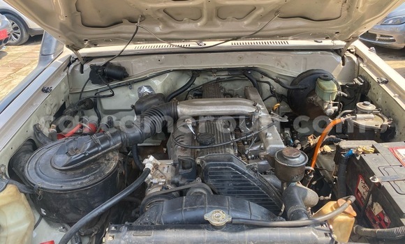 Sayi Imported Toyota Land Cruiser Sauran Mota in Douala a Ƙasar Kamaru Sayi Imported Toyota Land Cruiser Sauran Mota in Douala a Ƙasar Kamaru