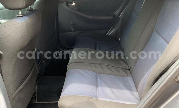 Sayi Na hannu Toyota Corolla Azurfa Mota in Douala a Ƙasar Kamaru Sayi Na hannu Toyota Corolla Azurfa Mota in Douala a Ƙasar Kamaru