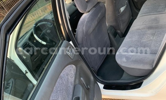 Acheter Occasion Voiture Toyota Avensis Blanc à Yaoundé, Central Cameroon Acheter Occasion Voiture Toyota Avensis Blanc à Yaoundé, Central Cameroon