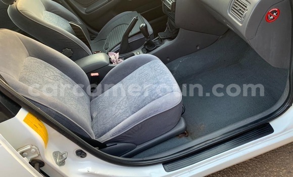 Acheter Occasion Voiture Toyota Avensis Blanc à Yaoundé, Central Cameroon Acheter Occasion Voiture Toyota Avensis Blanc à Yaoundé, Central Cameroon