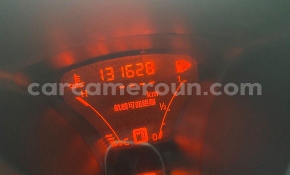 Sayi Imported Nissan Juke Azurfa Mota in Douala a Ƙasar Kamaru Sayi Imported Nissan Juke Azurfa Mota in Douala a Ƙasar Kamaru