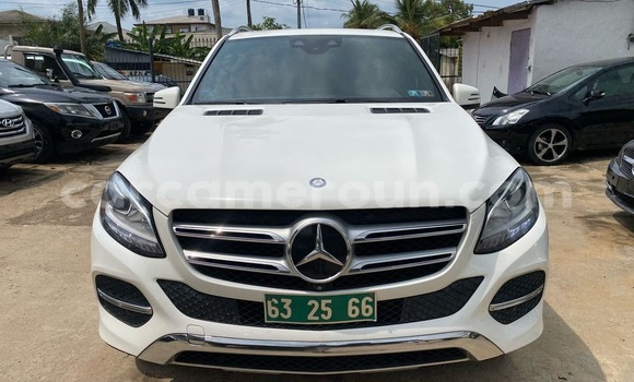 Acheter Import Voiture Mercedes‒Benz GLE Blanc à Douala, Littoral Cameroon Acheter Import Voiture Mercedes‒Benz GLE Blanc à Douala, Littoral Cameroon