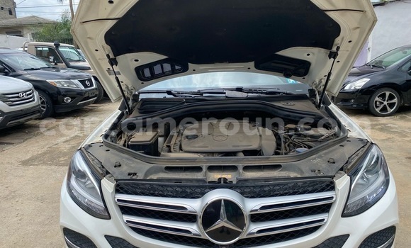 Acheter Import Voiture Mercedes‒Benz GLE Blanc à Douala, Littoral Cameroon Acheter Import Voiture Mercedes‒Benz GLE Blanc à Douala, Littoral Cameroon