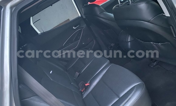 Acheter Import Voiture Hyundai Santa Fe Gris à Douala, Littoral Cameroon Acheter Import Voiture Hyundai Santa Fe Gris à Douala, Littoral Cameroon