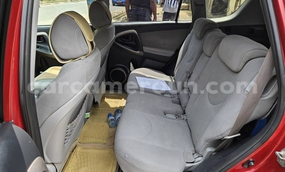 Acheter Occasion Voiture Toyota RAV4 Rouge à Douala, Littoral Cameroon Acheter Occasion Voiture Toyota RAV4 Rouge à Douala, Littoral Cameroon