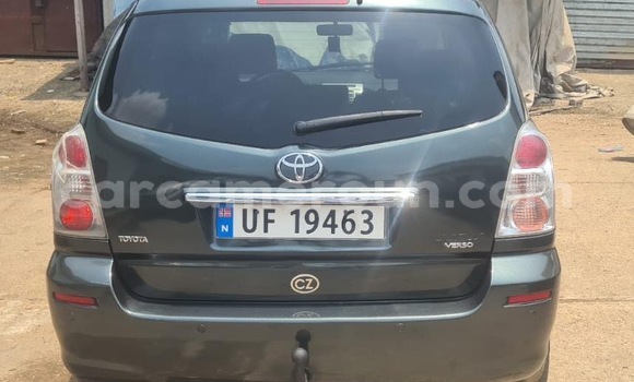 Acheter Import Voiture Toyota Corolla Verso Autre à Douala, Littoral Cameroon Acheter Import Voiture Toyota Corolla Verso Autre à Douala, Littoral Cameroon