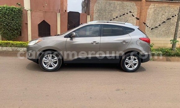 Acheter Occasion Voiture Hyundai Tucson Autre à Yaoundé, Central Cameroon Acheter Occasion Voiture Hyundai Tucson Autre à Yaoundé, Central Cameroon
