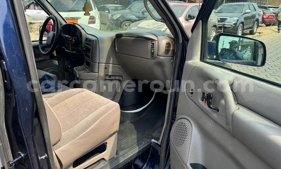 Sayi Na hannu Chevrolet Astro Black Mota in Douala a Ƙasar Kamaru Sayi Na hannu Chevrolet Astro Black Mota in Douala a Ƙasar Kamaru